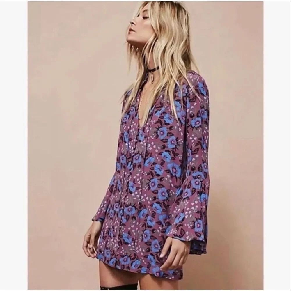 Free People Magic Mystery Tunic Purple Blue Floral Tie Neck mini dress size XS
